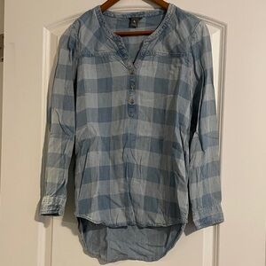 3/$15 or 5/$20 Eddie Bauer Light Blue Plaid Tunic Shirt